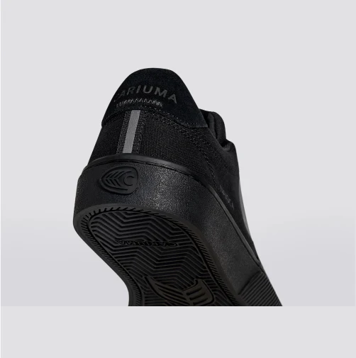 Cariuma Naioca Pro Skate Shoe - All Black/Ash Grey Logo - Image 4
