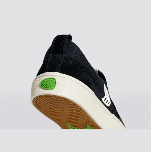 Cariuma Slip On Pro Skate Shoe - Black/Ivory - Image 4