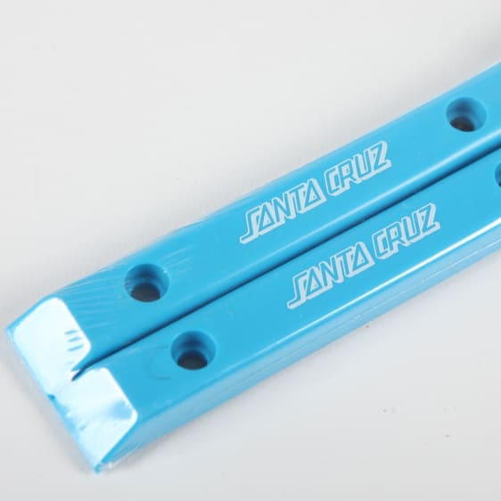 Santa Cruz Slimline Slider Skate Rails Cyan Blue - Image 3